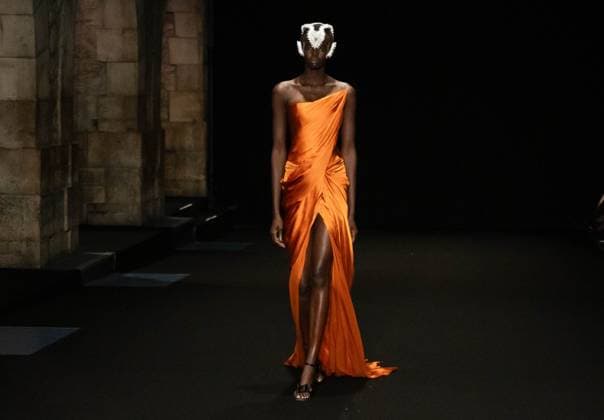 paris fashion week haute couture gaurav gupta sylvie lefort photography MAXPPP 29 01 2025 @sylvie Lefort Photography MAXPPP 29 01 25 Models present creations from the Sprint summer 2025 26 Haute Couture collection by Gaurav Gupta during the Paris Fashion Week, in Paris, France JANUARY 29th 2025 The presentation of the Womens collections Haute Couture from 27th january 2025 to 30th January 25 -  Copyright: xmaxpppxsylviexlefortxphotographyx LFR202501299140 LFR202501299140