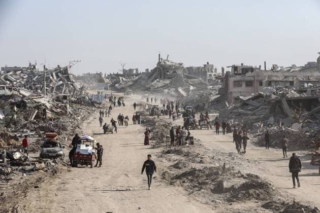 News Themen der Woche KW05 News Bilder des Tages Palestinians try to survive in tents they set up among the debris of their demolished houses as they are faced with heavy destruction after returning to their homes following the ceasefire agreement reached between Hamas and Israel, at Jabalia Palestinians try to survive in tents they set up among the debris of their demolished houses as they are faced with heavy destruction after returning to their homes following the ceasefire agreement reached between Hamas and Israel, at Jabalia Palestinian Refugee Camp in northern Gaza Strip, on January 29, 2025. Photo by Omar Ashtawy apaimages Jabalia Gaza Strip Palestinian Territory 290125_Jabalia_OSH_00(39) Copyright: xapaimagesxOmarxAshtawyx xapaimagesx