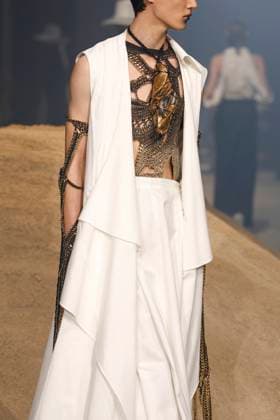 Yuima Nakazato Haute Couture spring summer 2025 Paris january 2025 Yuima Nakazato Haute Couture spring summer 2025 Paris january 2025, Credit:Zeppelin Avalon  Copyright: xZeppelinx xAvalonx 0958652552