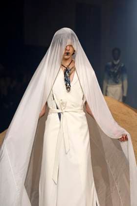 Yuima Nakazato Haute Couture spring summer 2025 Paris january 2025 Yuima Nakazato Haute Couture spring summer 2025 Paris january 2025, Credit:Zeppelin Avalon  Copyright: xZeppelinx xAvalonx 0958652621