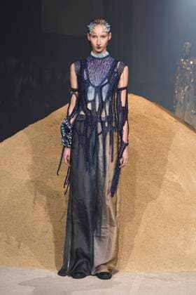 Yuima Nakazato Haute Couture spring summer 2025 Paris january 2025 Yuima Nakazato Haute Couture spring summer 2025 Paris january 2025, Credit:Zeppelin Avalon  Copyright: xZeppelinx xAvalonx 0958652658