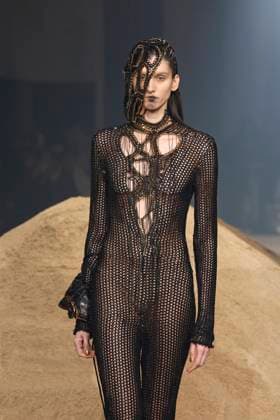 Yuima Nakazato Haute Couture spring summer 2025 Paris january 2025 Yuima Nakazato Haute Couture spring summer 2025 Paris january 2025, Credit:Zeppelin Avalon  Copyright: xZeppelinx xAvalonx 0958652906