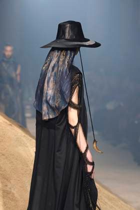 Yuima Nakazato Haute Couture spring summer 2025 Paris january 2025 Yuima Nakazato Haute Couture spring summer 2025 Paris january 2025, Credit:Zeppelin Avalon  Copyright: xZeppelinx xAvalonx 0958653099