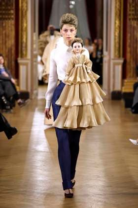 Viktor & Rolf Haute Couture spring summer 2025 Paris January 2025 Viktor & Rolf Haute Couture spring summer 2025 Paris January 2025, Credit:Zeppelin Avalon  Copyright: xZeppelinx xAvalonx 0958670841