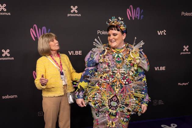 Actress Sien Eggers and Presenter Daphne Agten pictured during the 17th edition of the MIA s (Music Industry Award) award show, in Merksem, Wednesday 29 January 2025. The MIA awards are handed out by the VRT and VI.BE.  JAMESxARTHURxGEKIERE 111415688