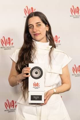 Singer Eefje de Visser pictured during the 17th edition of the MIA s (Music Industry Award) award show, in Merksem, Wednesday 29 January 2025. The MIA awards are handed out by the VRT and VI.BE.  JAMESxARTHURxGEKIERE 111426159