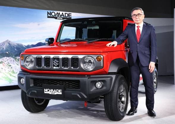 News Themen der Woche KW05 News Bilder des Tages January 30, 2025, Tokyo, Japan - Japan s Suzuki Motor president Toshihiro Suzuki displays the company s fice-door compact sports utility vehicle (SUV) Jimny Nomade which has a 1.5-litter engine to drive all wheels at a presentation in Tokyo on Thursday, January 30, 2025. Suzuki will go on sale Indian made Jimny Nomade on the domestic market on April 3. (photo by Yoshio Tsunoda AFLO)  , aflo_280048270.jpg,