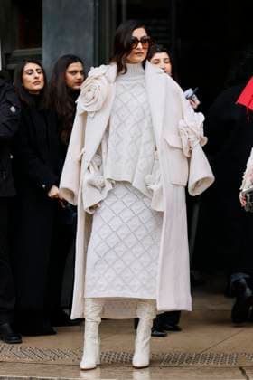 PFW - Elie Saab Arrivals Paris, France - January 29: Sonam Kapoor arrives to Elie Saab fashion show during the Haute Couture Fall Winter 2025 - 2026 Fashion Week on January 29, 2025 in Paris, France. Photo by Marco Piovanotto Abacapress.com Paris France  Copyright: xPiovanottoxMarco ABACAx