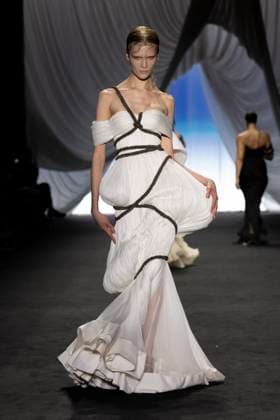 Défilé Jean Paul Gaultier x Ludovic De St Sernin Collection Haute Couture Automne Hiver 2024 2025 lors de la Fashion Week de Paris PFW Défilé Jean Paul Gaultier x Ludovic De St Sernin Collection Haute Couture Automne Hiver 2025 2026 lors de la Fashion Week de Paris PFW , le 29 janvier 2025 Jean Paul Gaultier x Ludovic De St Sernin Fashion Show Haute Couture Fall Winter 2025 2026 during Paris Fashion Week,on january 9th 2025 Paris France  Copyright: xAgencex xBestimagexAgencex xBestimagex