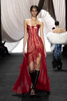 Défilé Jean Paul Gaultier x Ludovic De St Sernin Collection Haute Couture Automne Hiver 2024 2025 lors de la Fashion Week de Paris PFW Défilé Jean Paul Gaultier x Ludovic De St Sernin Collection Haute Couture Automne Hiver 2025 2026 lors de la Fashion Week de Paris PFW , le 29 janvier 2025 Jean Paul Gaultier x Ludovic De St Sernin Fashion Show Haute Couture Fall Winter 2025 2026 during Paris Fashion Week,on january 9th 2025 Paris France  Copyright: xAgencex xBestimagexAgencex xBestimagex