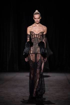 PFW - Ashi Studio Runway A model walks the runway during the Ashi Studio Haute-Couture Spring Summer 2025 show as part of Paris Fashion Week in Paris, France on January 30, 2025. Photo by Eliot Blondet ABACAPRESS.COM Paris France  Copyright: xBlondetxEliot ABACAx