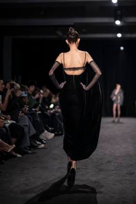 PFW - Ashi Studio Runway A model walks the runway during the Ashi Studio Haute-Couture Spring Summer 2025 show as part of Paris Fashion Week in Paris, France on January 30, 2025. Photo by Eliot Blondet ABACAPRESS.COM Paris France  Copyright: xBlondetxEliot ABACAx