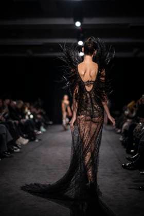 PFW - Ashi Studio Runway A model walks the runway during the Ashi Studio Haute-Couture Spring Summer 2025 show as part of Paris Fashion Week in Paris, France on January 30, 2025. Photo by Eliot Blondet ABACAPRESS.COM Paris France  Copyright: xBlondetxEliot ABACAx