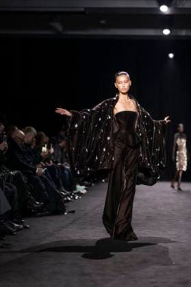 PFW - Ashi Studio Runway A model walks the runway during the Ashi Studio Haute-Couture Spring Summer 2025 show as part of Paris Fashion Week in Paris, France on January 30, 2025. Photo by Eliot Blondet ABACAPRESS.COM Paris France  Copyright: xBlondetxEliot ABACAx