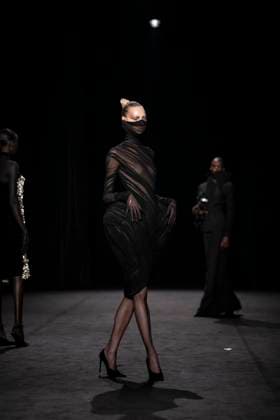 PFW - Ashi Studio Runway A model walks the runway during the Ashi Studio Haute-Couture Spring Summer 2025 show as part of Paris Fashion Week in Paris, France on January 30, 2025. Photo by Eliot Blondet ABACAPRESS.COM Paris France  Copyright: xBlondetxEliot ABACAx