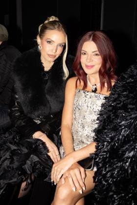Défilé Ashi Studio à lhôtel Salomon de Rothschild Collection Haute Couture Printemps Eté 2025 lors de la Fashion Week de Paris PFW Leonie Hanne, Gessica Kayane au défilé Ashi Studio à lhôtel Salomon de Rothschild Collection Haute Couture Printemps Eté 2025 lors de la Fashion Week de Paris PFW , France, le 30 janvier 2025 Jeremy Melloul Bestimage Celebrities attends the Ashi Studio Haute Couture Spring summer 2025 show as part of Paris Fashion Week on January 30 2025 in Paris, France Paris France  Copyright: xJeremyxMelloulx xBestimagexJeremyxMelloulx xBestimagex