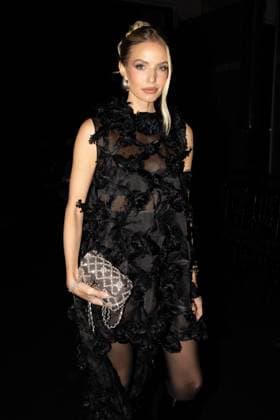 Défilé Ashi Studio à lhôtel Salomon de Rothschild Collection Haute Couture Printemps Eté 2025 lors de la Fashion Week de Paris PFW Leonie Hanne au défilé Ashi Studio à lhôtel Salomon de Rothschild Collection Haute Couture Printemps Eté 2025 lors de la Fashion Week de Paris PFW , France, le 30 janvier 2025 Jeremy Melloul Bestimage Celebrities attends the Ashi Studio Haute Couture Spring summer 2025 show as part of Paris Fashion Week on January 30 2025 in Paris, France Paris France  Copyright: xJeremyxMelloulx xBestimagexJeremyxMelloulx xBestimagex
