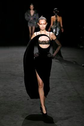 ASHI STUDIO Haute Couture spring summer 2025 Paris january 2005 ASHI STUDIO Haute Couture spring summer 2025 Paris january 2005, Credit:Zeppelin Avalon  Copyright: xZeppelinx xAvalonx 0958892520