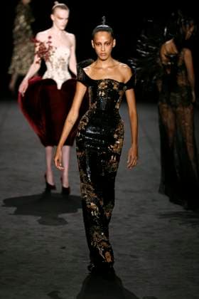 ASHI STUDIO Haute Couture spring summer 2025 Paris january 2005 ASHI STUDIO Haute Couture spring summer 2025 Paris january 2005, Credit:Zeppelin Avalon  Copyright: xZeppelinx xAvalonx 0958892639