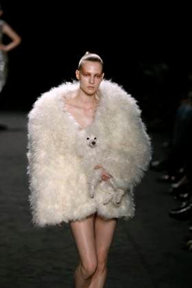 ASHI STUDIO Haute Couture spring summer 2025 Paris january 2005 ASHI STUDIO Haute Couture spring summer 2025 Paris january 2005, Credit:Zeppelin Avalon  Copyright: xZeppelinx xAvalonx 0958892715