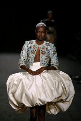 ASHI STUDIO Haute Couture spring summer 2025 Paris january 2005 ASHI STUDIO Haute Couture spring summer 2025 Paris january 2005, Credit:Zeppelin Avalon  Copyright: xZeppelinx xAvalonx 0958892785