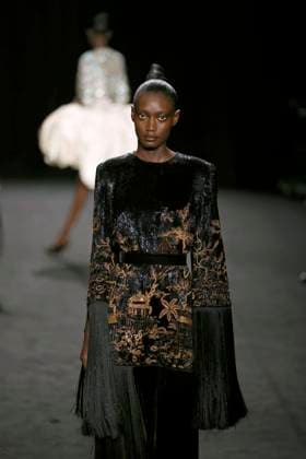 ASHI STUDIO Haute Couture spring summer 2025 Paris january 2005 ASHI STUDIO Haute Couture spring summer 2025 Paris january 2005, Credit:Zeppelin Avalon  Copyright: xZeppelinx xAvalonx 0958892812