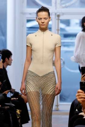 Peet Dullaert Haute Couture spring summer 2025 Paris january 2005 Peet Dullaert Haute Couture spring summer 2025 Paris january 2005, Credit:Zeppelin Avalon  Copyright: xZeppelinx xAvalonx 0958961525
