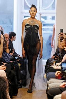 Peet Dullaert Haute Couture spring summer 2025 Paris january 2005 Peet Dullaert Haute Couture spring summer 2025 Paris january 2005, Credit:Zeppelin Avalon  Copyright: xZeppelinx xAvalonx 0958961609