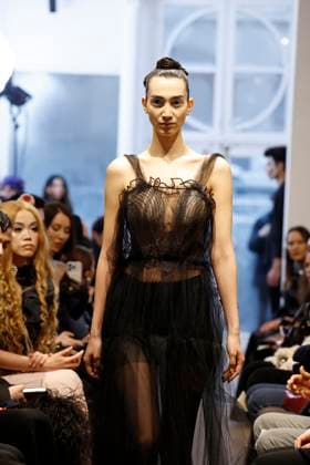 Peet Dullaert Haute Couture spring summer 2025 Paris january 2005 Peet Dullaert Haute Couture spring summer 2025 Paris january 2005, Credit:Zeppelin Avalon  Copyright: xZeppelinx xAvalonx 0958962404