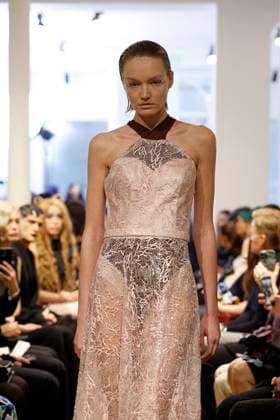 Peet Dullaert Haute Couture spring summer 2025 Paris january 2005 Peet Dullaert Haute Couture spring summer 2025 Paris january 2005, Credit:Zeppelin Avalon  Copyright: xZeppelinx xAvalonx 0958962430
