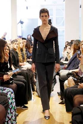 Peet Dullaert Haute Couture spring summer 2025 Paris january 2005 Peet Dullaert Haute Couture spring summer 2025 Paris january 2005, Credit:Zeppelin Avalon  Copyright: xZeppelinx xAvalonx 0958962646