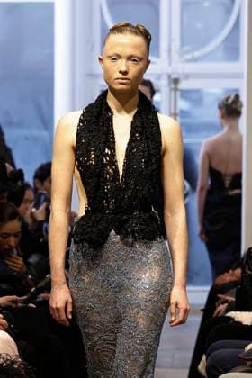 Peet Dullaert Haute Couture spring summer 2025 Paris january 2005 Peet Dullaert Haute Couture spring summer 2025 Paris january 2005, Credit:Zeppelin Avalon  Copyright: xZeppelinx xAvalonx 0958962795