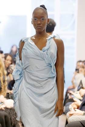 Peet Dullaert Haute Couture spring summer 2025 Paris january 2005 Peet Dullaert Haute Couture spring summer 2025 Paris january 2005, Credit:Zeppelin Avalon  Copyright: xZeppelinx xAvalonx 0958962831