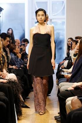 Peet Dullaert Haute Couture spring summer 2025 Paris january 2005 Peet Dullaert Haute Couture spring summer 2025 Paris january 2005, Credit:Zeppelin Avalon  Copyright: xZeppelinx xAvalonx 0958962906