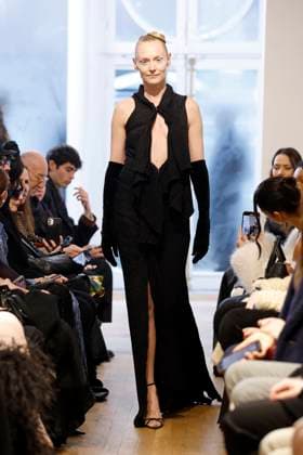 Peet Dullaert Haute Couture spring summer 2025 Paris january 2005 Peet Dullaert Haute Couture spring summer 2025 Paris january 2005, Credit:Zeppelin Avalon  Copyright: xZeppelinx xAvalonx 0958962942