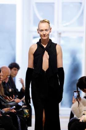 Peet Dullaert Haute Couture spring summer 2025 Paris january 2005 Peet Dullaert Haute Couture spring summer 2025 Paris january 2005, Credit:Zeppelin Avalon  Copyright: xZeppelinx xAvalonx 0958962948