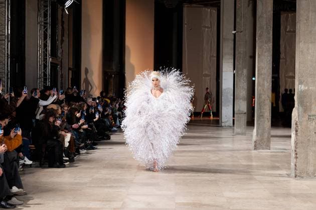 Entertainment Themen der Woche KW05 Entertainment Bilder des Tages Celebrities attend the Germanier Haute Couture Spring Summer 2025 show as part of Paris Fashion Week PFW La Grande Dame attend the Germanier Haute Couture Spring Summer 2025 show as part of Paris Fashion Week PFW , France, January 30, 2025 Jeremy Melloul Bestimage Celebrities attend the Germanier Haute Couture Spring Summer 2025 show as part of Paris Fashion Week on January 30, 2025 in Paris, France Paris France  Copyright: xJeremyxMelloulx xBestimagexJeremyxMelloulx xBestimagex