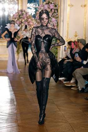 Miss Sohee Haute Couture spring summer 2025 Paris january 2005 Miss Sohee Haute Couture spring summer 2025 Paris january 2005, Credit:Zeppelin Avalon  Copyright: xZeppelinx xAvalonx 0958994807