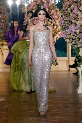 Miss Sohee Haute Couture spring summer 2025 Paris january 2005 Miss Sohee Haute Couture spring summer 2025 Paris january 2005, Credit:Zeppelin Avalon  Copyright: xZeppelinx xAvalonx 0958995172