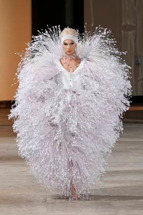 Germanier Haute Couture spring summer 2025 Paris january 2005 Germanier Haute Couture spring summer 2025 Paris january 2005, Credit:Zeppelin Avalon  Copyright: xZeppelinx xAvalonx 0958992427