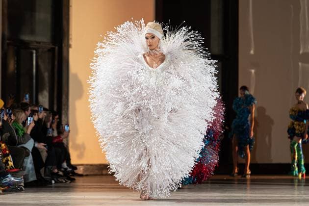 PFW Germanier Runway NB A Model walks the runway during the Germanier Haute Couture Spring-Summer 2025 show as part of Paris Fashion Week on January 30, 2025 in Paris, France. Photo by Nasser Berzane ABACAPRESS.COM Paris France  Copyright: xBerzanexNasser ABACAx