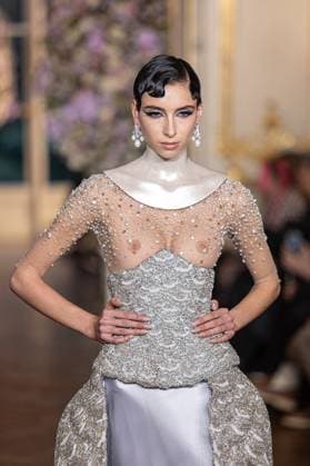 PFW Miss Sohee Runway NB A model walks the runway during the Yuima Nakazato Haute Couture Spring-Summer 2025 show as part of Paris Fashion Week on January 30, 2025 in Paris, France. Photo by Nasser Berzane ABACAPRESS.COM Paris France  Copyright: xBerzanexNasser ABACAx