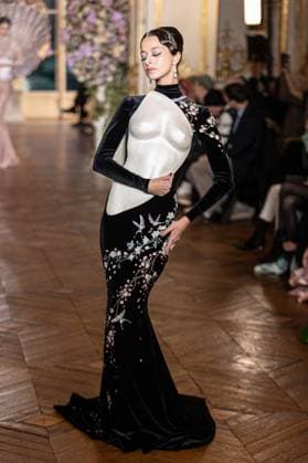 PFW Miss Sohee Runway NB A model walks the runway during the Yuima Nakazato Haute Couture Spring-Summer 2025 show as part of Paris Fashion Week on January 30, 2025 in Paris, France. Photo by Nasser Berzane ABACAPRESS.COM Paris France  Copyright: xBerzanexNasser ABACAx