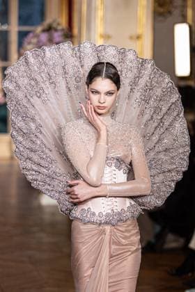 PFW Miss Sohee Runway NB A model walks the runway during the Yuima Nakazato Haute Couture Spring-Summer 2025 show as part of Paris Fashion Week on January 30, 2025 in Paris, France. Photo by Nasser Berzane ABACAPRESS.COM Paris France  Copyright: xBerzanexNasser ABACAx