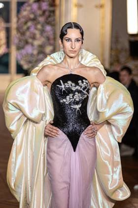 PFW Miss Sohee Runway NB A model walks the runway during the Yuima Nakazato Haute Couture Spring-Summer 2025 show as part of Paris Fashion Week on January 30, 2025 in Paris, France. Photo by Nasser Berzane ABACAPRESS.COM Paris France  Copyright: xBerzanexNasser ABACAx