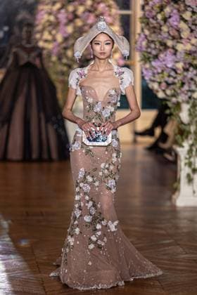 PFW Miss Sohee Runway NB A model walks the runway during the Yuima Nakazato Haute Couture Spring-Summer 2025 show as part of Paris Fashion Week on January 30, 2025 in Paris, France. Photo by Nasser Berzane ABACAPRESS.COM Paris France  Copyright: xBerzanexNasser ABACAx