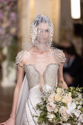 PFW Miss Sohee Runway NB A model walks the runway during the Yuima Nakazato Haute Couture Spring-Summer 2025 show as part of Paris Fashion Week on January 30, 2025 in Paris, France. Photo by Nasser Berzane ABACAPRESS.COM Paris France  Copyright: xBerzanexNasser ABACAx