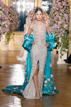(250131) -- PARIS, Jan. 31, 2025 -- A model presents a creation from the haute couture Spring Summer 2025 collections by Miss Sohee during the Paris Fashion Week in Paris, France, on Jan. 30, 2025. ( Handout via Xinhua) FRANCE-PARIS-FASHION WEEK-MISS SOHEE MeetEurope 