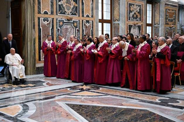 News Themen der Woche KW05 News Bilder des Tages ITALY - REL - POPE FRANCIS IN PRIVATE AUDIENCE DURING YHE INAUGURATION OF THE JUDICIAL YEAR OF THE TRIBUNAL OF THE ROMAN ROTA 31-01-2025 Italy, Rome, Vatican,31-01-2025 Pope Francis in private audience during the Inauguration of the Judicial Year of the Tribunal of the Roman Rota EDITORIAL USE ONLY - NO BOOKS Copyright: x VaticanxMedia CPPx