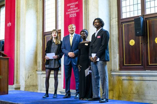 Amsterdam, König Willem Alxeander bei der Verleihung des Königlichen Preises für freie Malerei 2024 Amsterdam, The Netherlands, 2025-01-31 14:06:23 AMSTERDAM, 31-01-2025, Royal Palace AmsterdamKing Willem Alexander presents the Royal Award for Free Painting 2025 at the Royal Palace Amsterdam. Three young artists are honored and each receive an amount of 9,000 euros.PHOTO: NLBeeld Patrick van Emst Credit: NL Beeld Patrick van Emst  Copyright: xx x